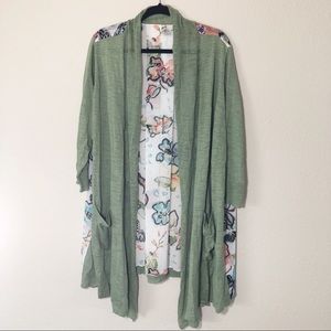 Melissa McCarthy | Sage Green & Floral Cardigan